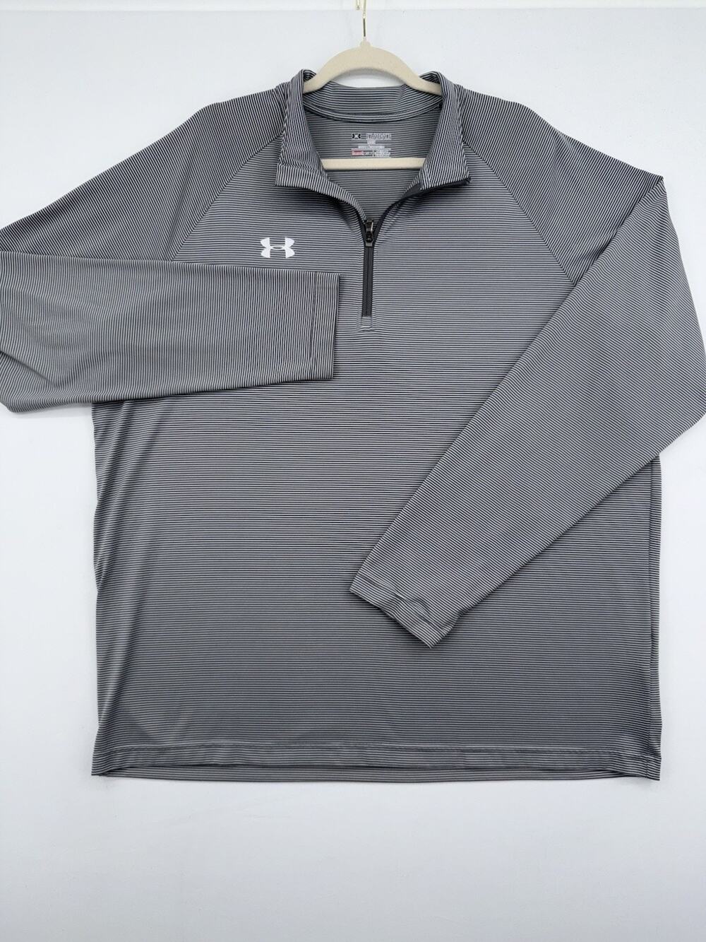 Under Armour Stripe Tech Quarter Zip HeatGear Pullover Mens Size 2XL Gray Active